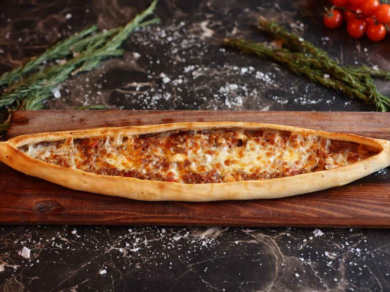 Diced Meat & Cheese Pide